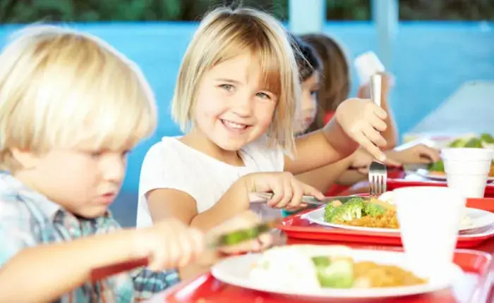 Poleznaya pishha mladshih shkolnikov